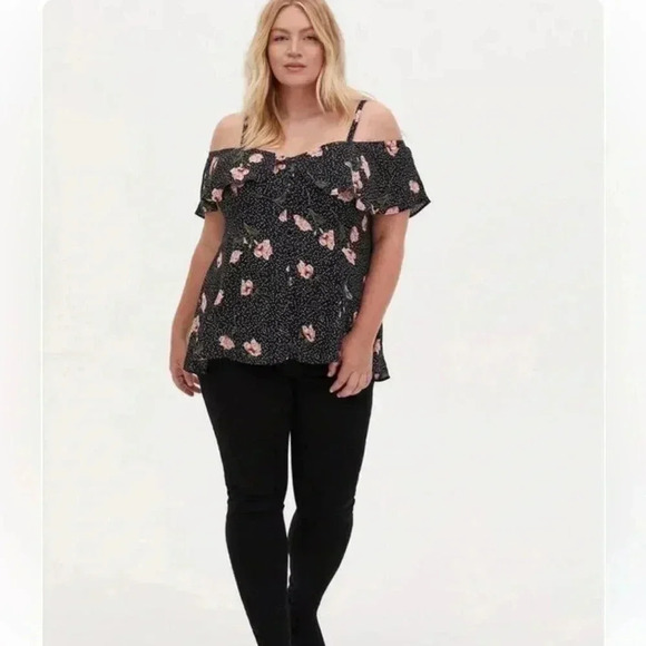 NWT Torrid Georgette Ruffle Cold Shoulder Blouse Floral Black Sz 4X (26) - Picture 2 of 8